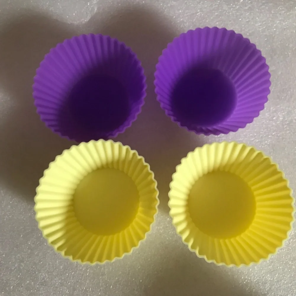Muffin/Cake/Cupcake Silicone Mold 12 pieces